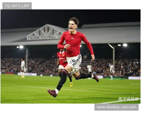 欧洲豪门转会风云再起新星崛起引爆联赛格局变化与冠军之争升温